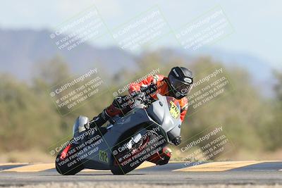 media/Oct-13-2025-Moto Forza (Mon) [[a66d839500]]/2-A Group/Session 4 Turn 7/